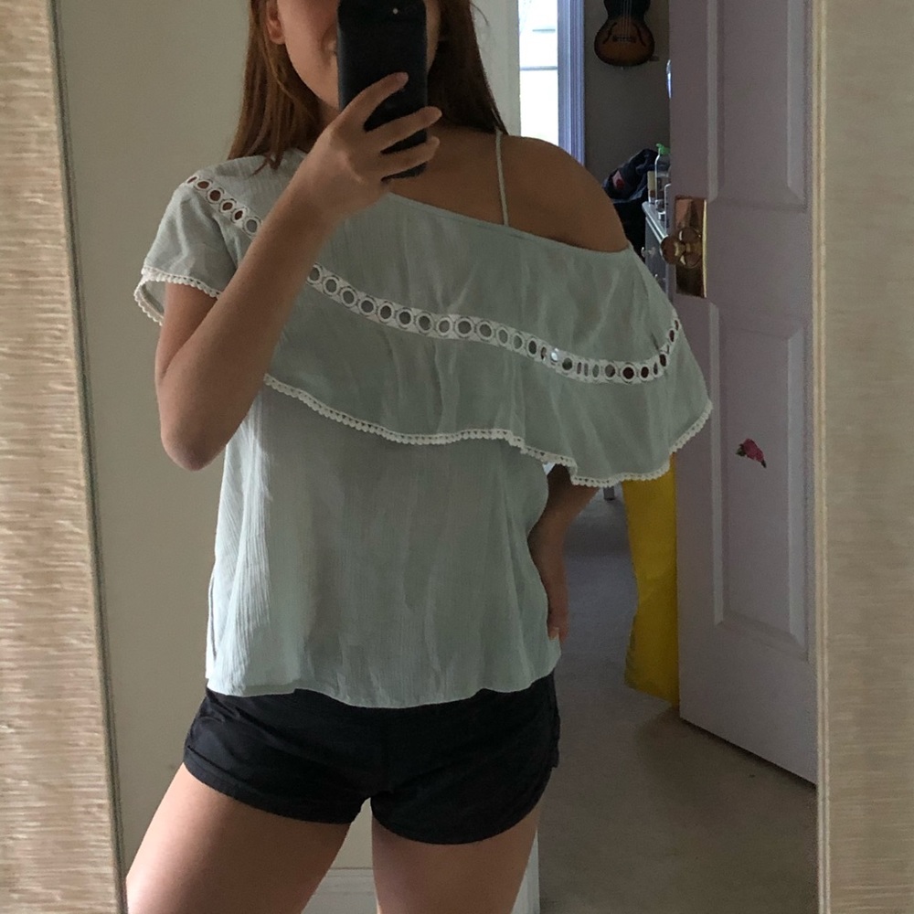 Sun & Shadow Mint One-Shoulder Top